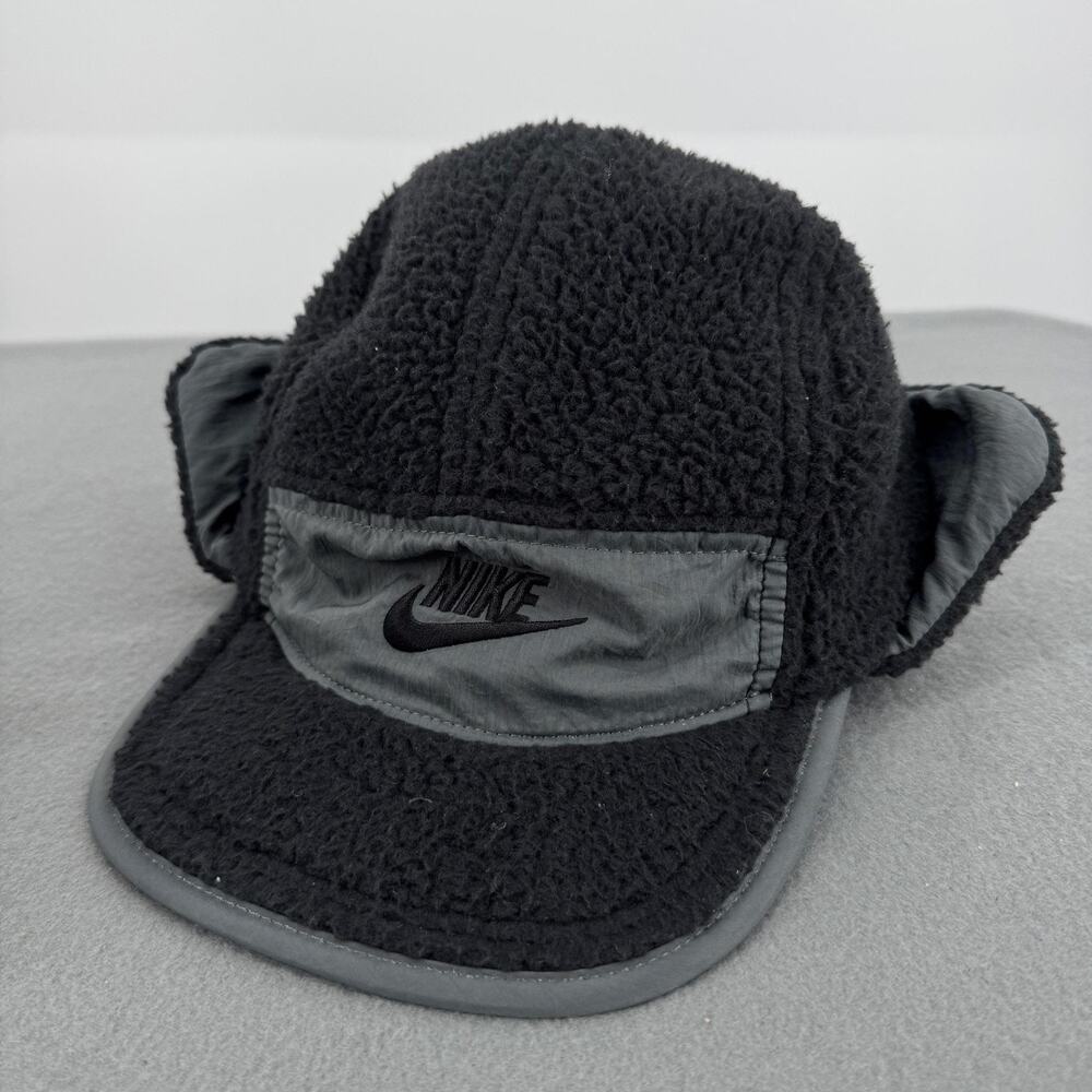 Nike Fly Cap Trapper Hat Mens S/M Black Fleece Ear Flap‎ Winter FZ2111-010
